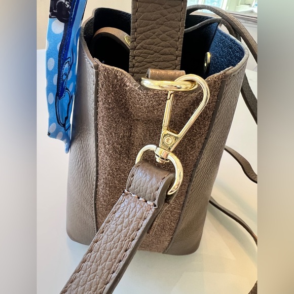 LEATHER and SUEDE CROSSBODY BAG NEUTRAL TAUPE - MADE IN ITALY NWOT - Picture 7 of 16